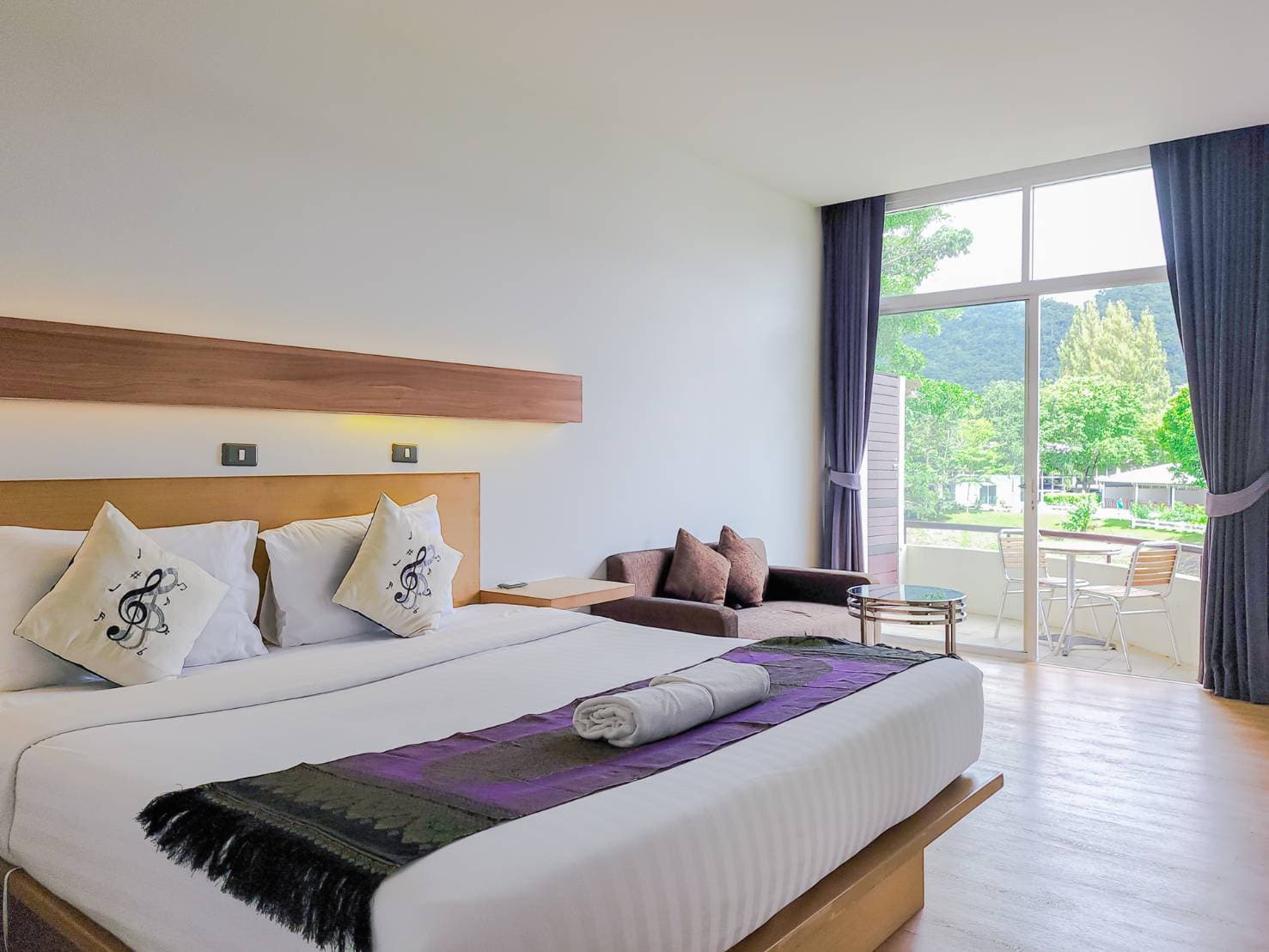 Deluxe Mountain View